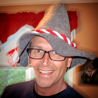 Mike Supporting FC Bayern Munich with the hat.